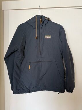 L.L. Bean Women’s Black Mountain Classic Insulated Anorak Jacket